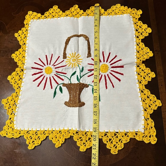 NEW Hand Made Embroidered Mexican Servilleta - Picture 7 of 9